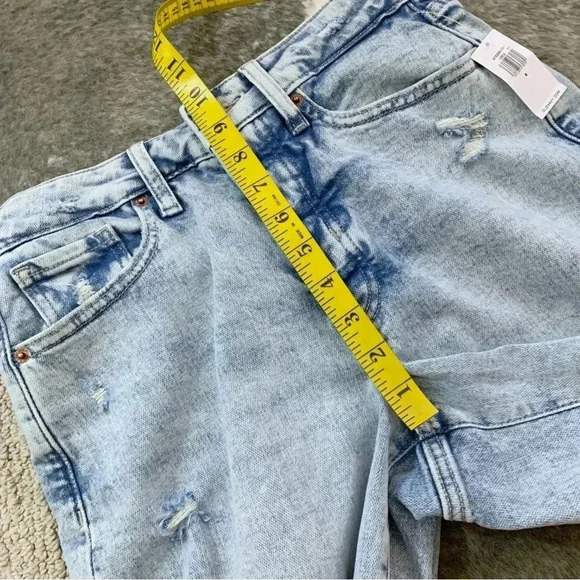 NWT High-Rise Curvy OG Straight Ankle Jeans - Picture 13 of 14